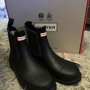 HUNTER Commando Chelsea boot size 9